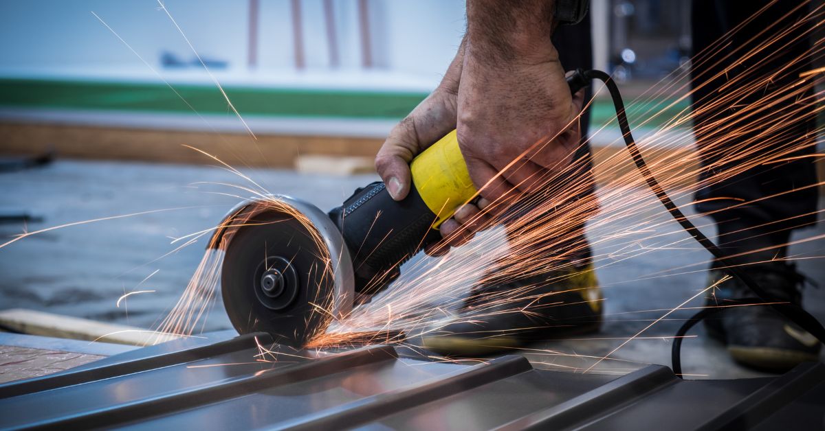 Gestire gli sfridi efficientemente? Scopri come gestire gli avanzi di produzione grazie al software ERP!